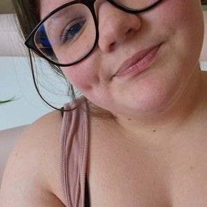 Meet your Posher, Emilee